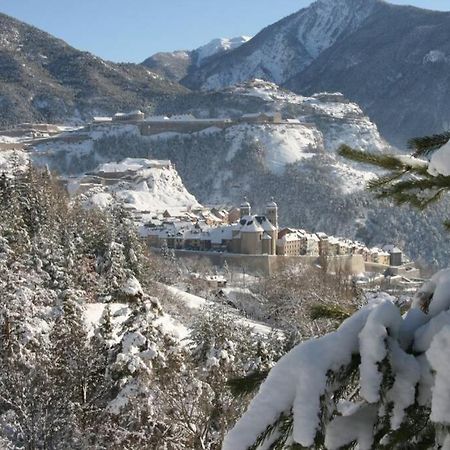 Studio Ideal 2 Personnes Et/Ou Avec 2 Enfants Briancon  Exterior photo
